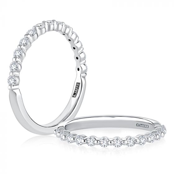 A. Jaffe Single Shared Prong Diamond Band