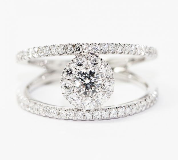 18K White Gold Diamond Halo Cluster Split Shank Ring