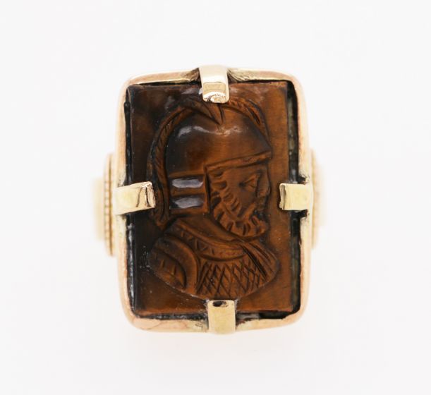 Estate 14K Yellow Gold Antique Tiger Eye Roman Soldier Cameo Ring