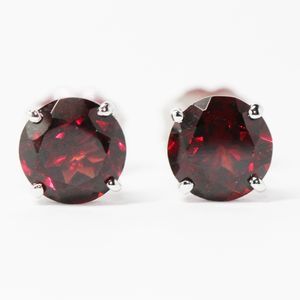 14K White Gold Round Garnet Stud Earrings
