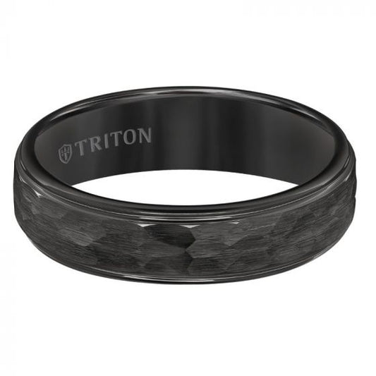 Triton Step Edge Hammered Center Classic Wedding Band